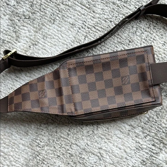 Louis Vuitton Geronimos Sling Bag - Picture 2 of 7